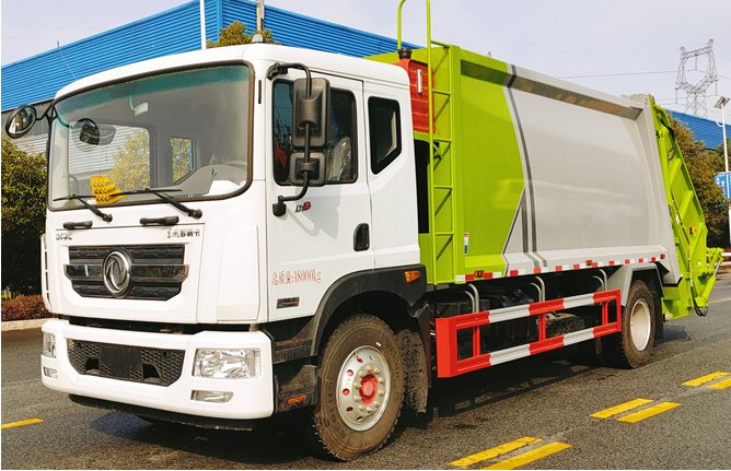 東風D9，18方壓縮垃圾車